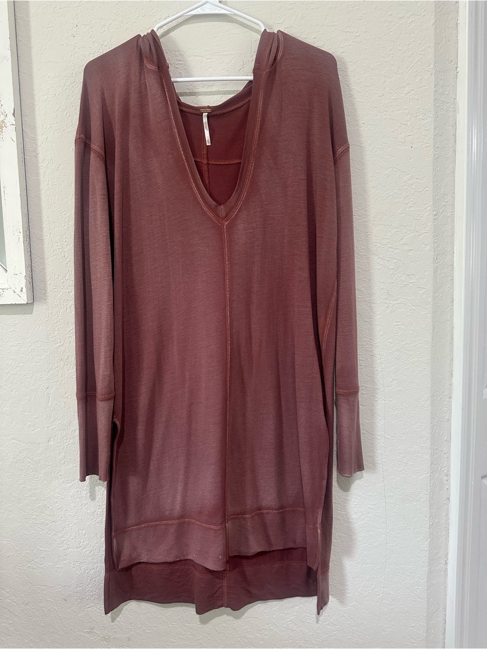 Free People Long Sleeve V-Neck Tunic in Mauve